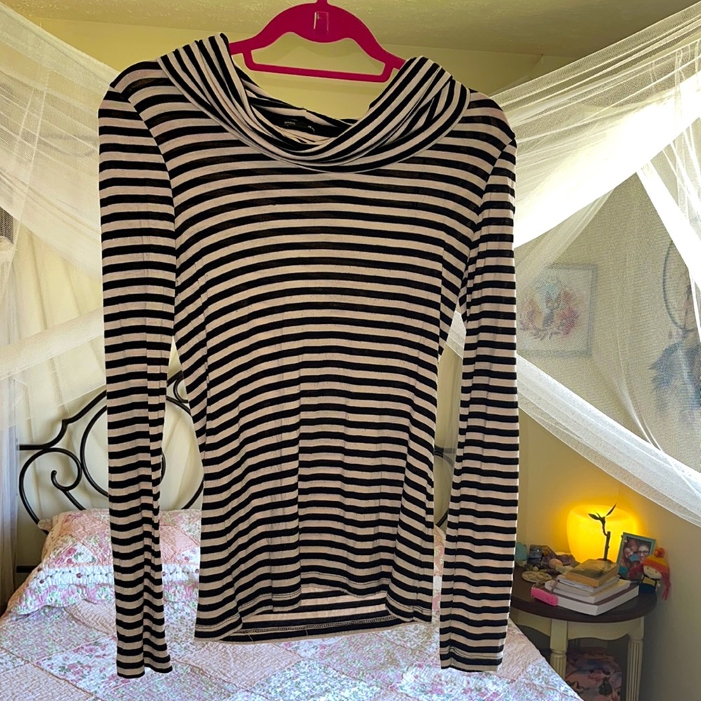 H&M stripe long sleeve shirt